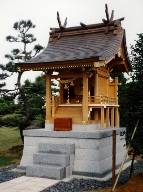富山軽金属工業株式会社 社内神社