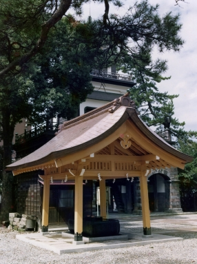 尾山神社 手水舎